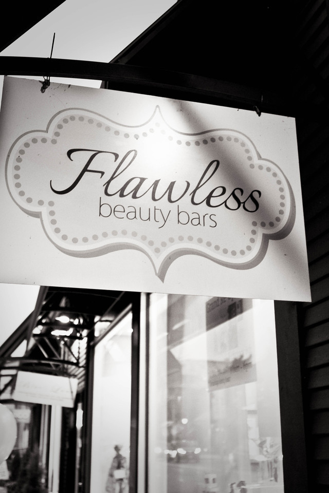 Flawless beauty bars via Monica Hart La Famiglia Design - Stefanie Knowlton Photography