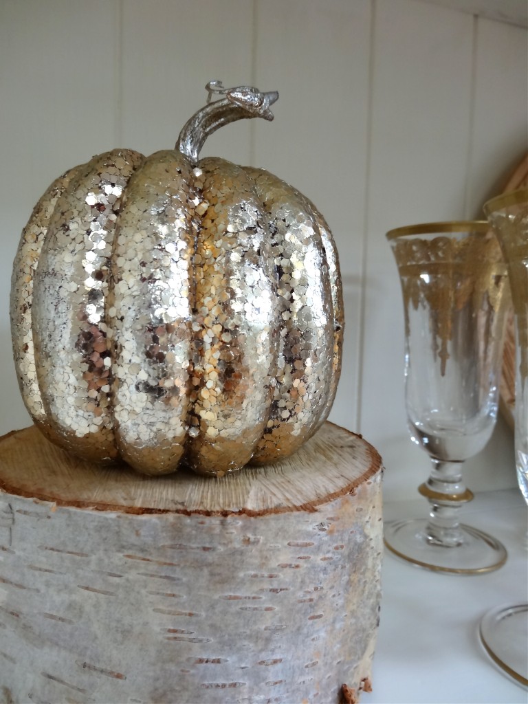 Glittered Pumpkins - Monica Hart via La Famiglia Design