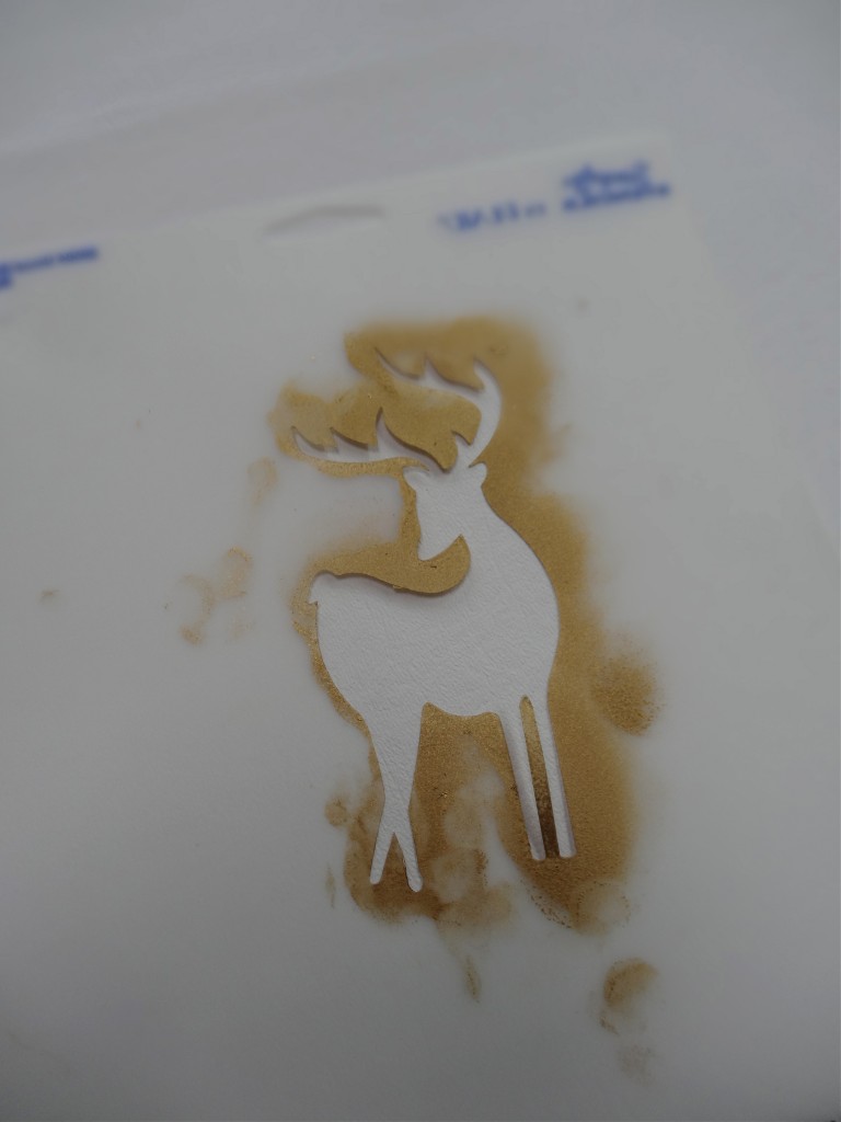 DIY Holiday table Idea - Deer Stencil via Monica Hart La Famiglia Design