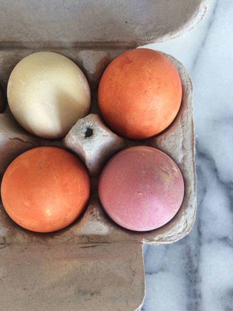 Veggie Easter Egg Dyes via Monica Hart La Famiglia Design
