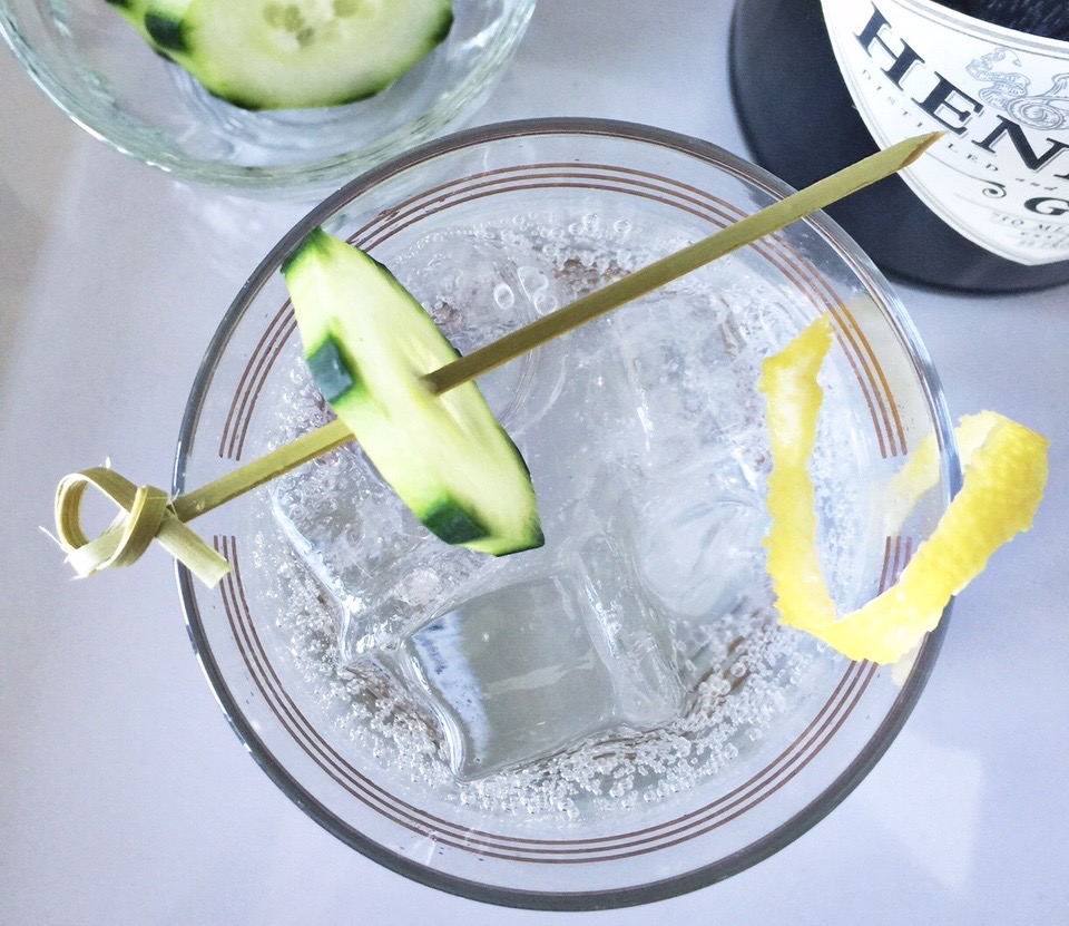 Cocktails! Gin and Cucumber Fizz - Monica Hart La Famiglia Design